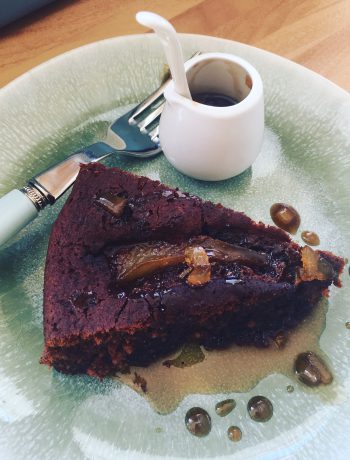 Sticky Date & Ginger Cake