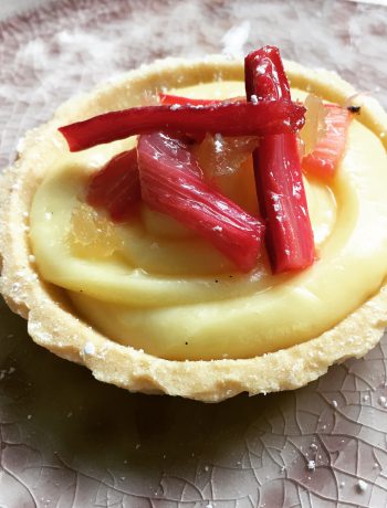 Rhubarb & Custard Tarts